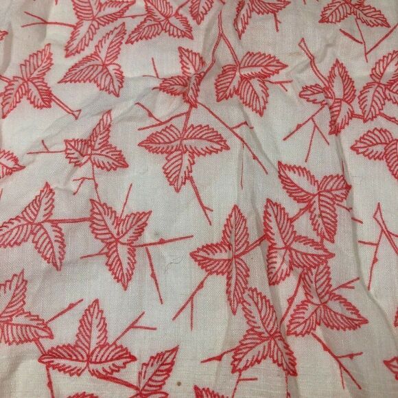 Vintage Handkerchief Hanky w/ Red Leaf Clusters Leaves Kitchen Cloth Cottagecore - Picture 1 of 5